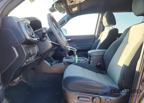 2020 Toyota Tacoma Double Cab z USA, uszkodzony, nr VIN 3TMCZ5ANXLM332071